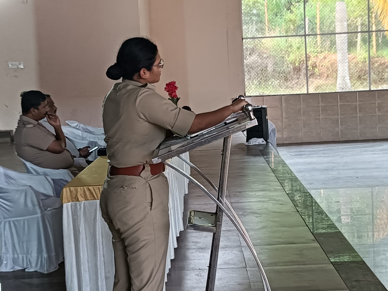 ಗಣೇಶೋತ್ಸವ ಸಂಭ್ರಮಕ್ಕೆ ಪೊಲೀಸರ ಸಹಕಾರ: ನಿಯಮಪಾಲನೆಯೊಂದಿಗೆ ಹಬ್ಬ ಆಚರಿಸಲು ಎಸ್ಪಿ ಬಿಂದುಮಣಿ ಕರೆ - image 2
