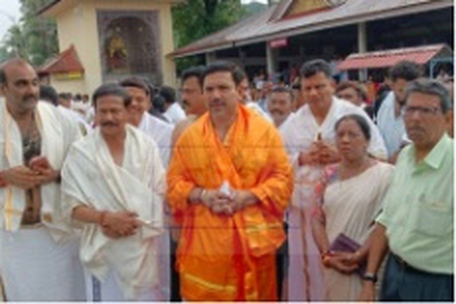 ದಾದ ರರ ರ ರ ದದ ದರದ ಮ ದ ವಿಧಾನ ಪರಿಷತ್‌ ಚುನಾವಣೆಯಲ್ಲಿ ಅಡ್ಡ ಮತದಾನ ವಿವಾದ: ಬಿಜೆಪಿ ರಾಜ್ಯಾಧ್ಯಕ್ಷ ಬಿ.ವೈ. ವಿಜಯೇಂದ್ರ ಹಾಗೂ ಕರಾವಳಿ ಭಾಗದ ಶಾಸಕರು ಶ್ರೀ ಕ್ಷೇತ್ರ ಧರ್ಮಸ್ಥಳ ಬೇಟಿ ಧರ್ಮಸ
