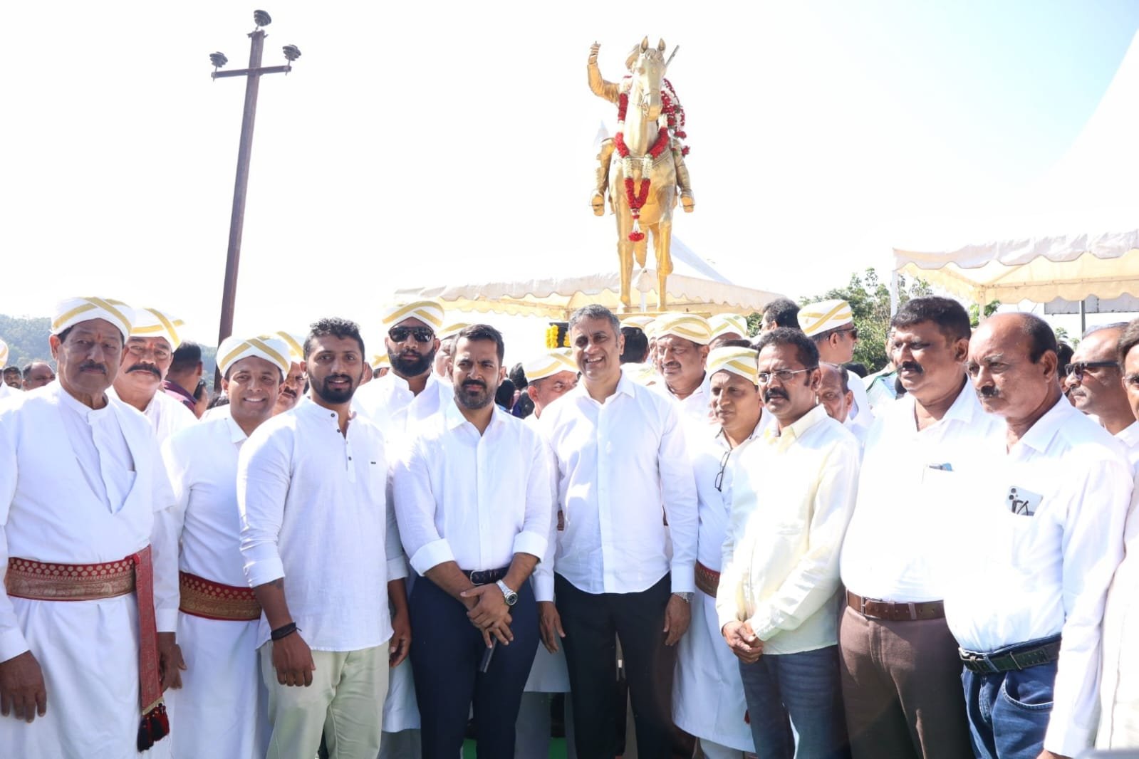 ಸ್ವಾತಂತ್ರ್ಯ ಹೋರಾಟಗಾರ ಸುಬೇದಾರ್ ಗುಡ್ಡೆಮನೆ ಅಪ್ಪಯ್ಯ ಗೌಡರ ಸಂಸ್ಮರಣೆ: ಪುತ್ಥಳಿಗೆ ಪುಷ್ಪನಮನ